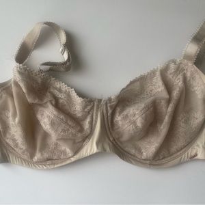 Dorina bra size 42 DD.